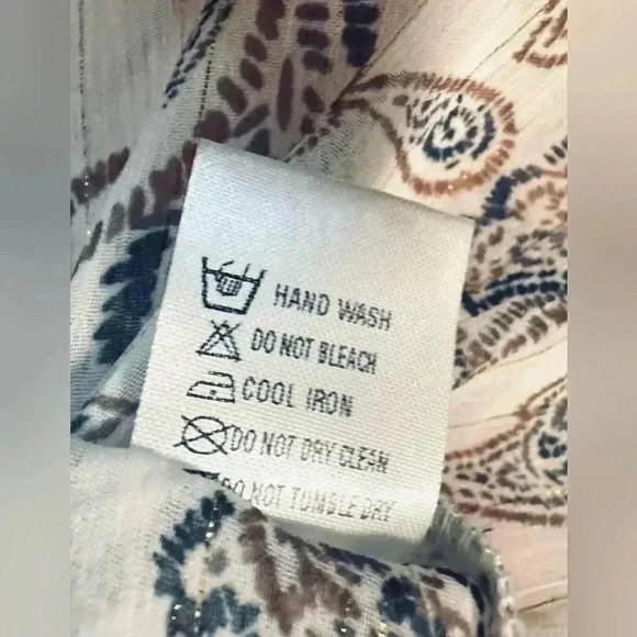 Vici | Paisley Floral Flowy Peasant Tunic Blouse (S) - Picture 9 of 13